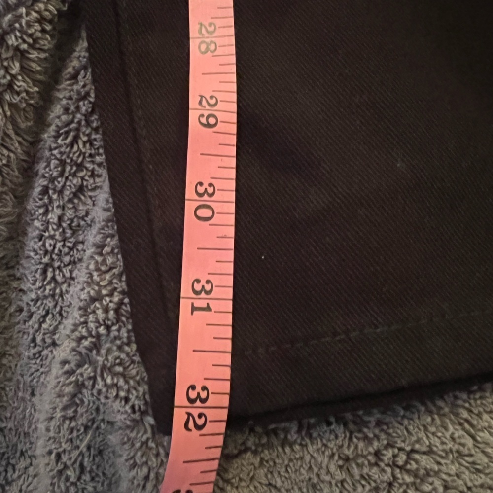 WEWOREWHAT Cut Out Straight in Black
Size 27 NWT Sold out on Revolve - Picture 13 of 14